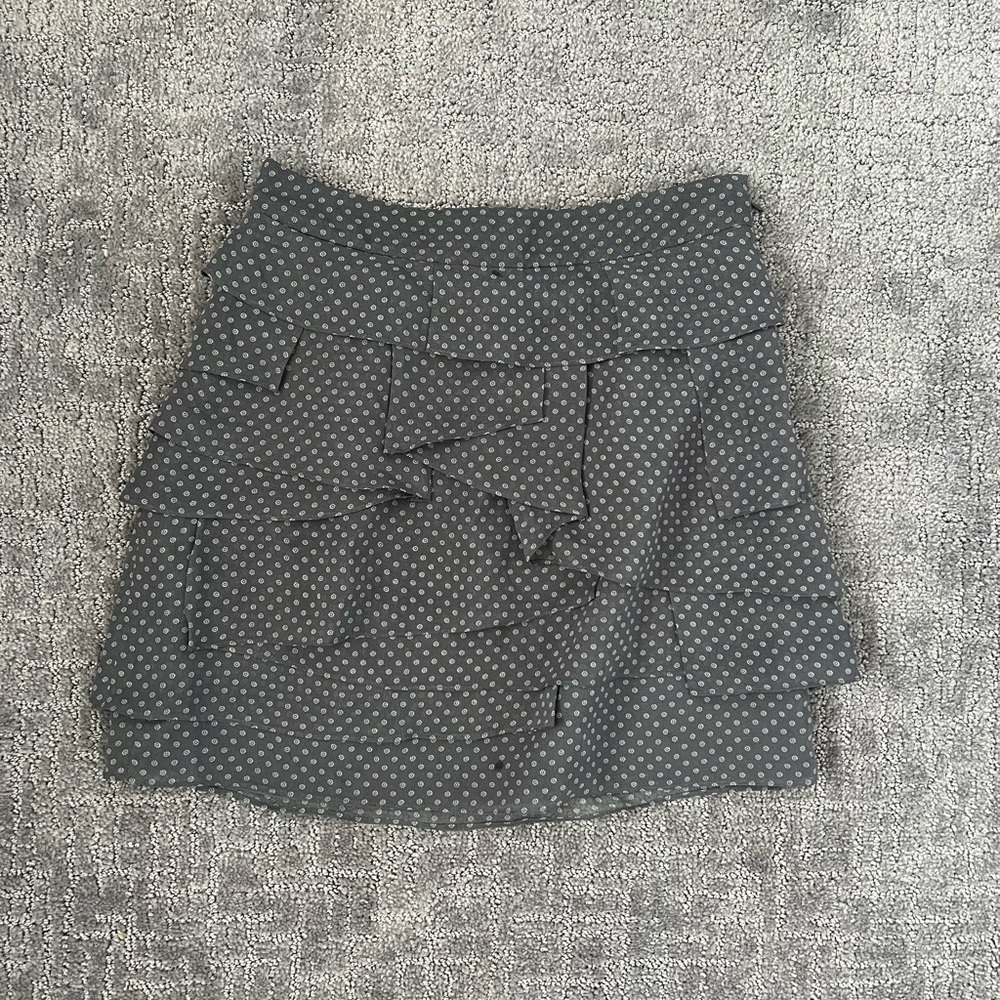 Club Monaco Dainty Floral Print Ruffle Gray Mini Skirt
